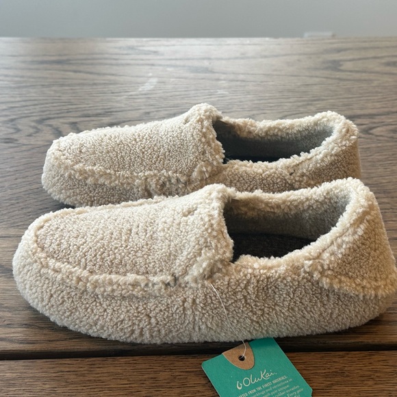 Olukai Nohea Heu Slippers Sandbar Beige Tan Slip On Loafers Womens Size 6 NWT - Picture 3 of 16